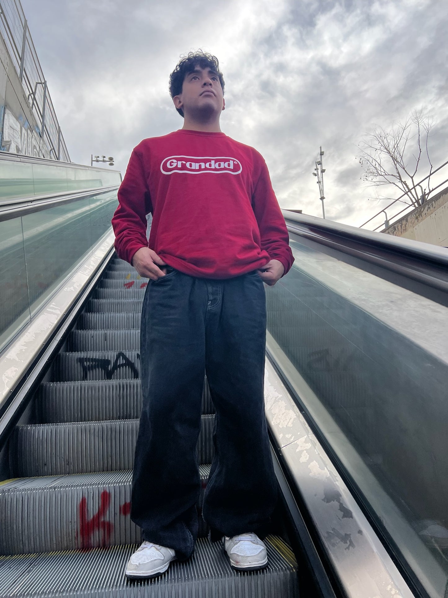 large skateboard logo sweatshirt - red